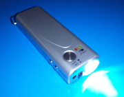 携帯充電器(手動発電機)V-POWERのご使用方法